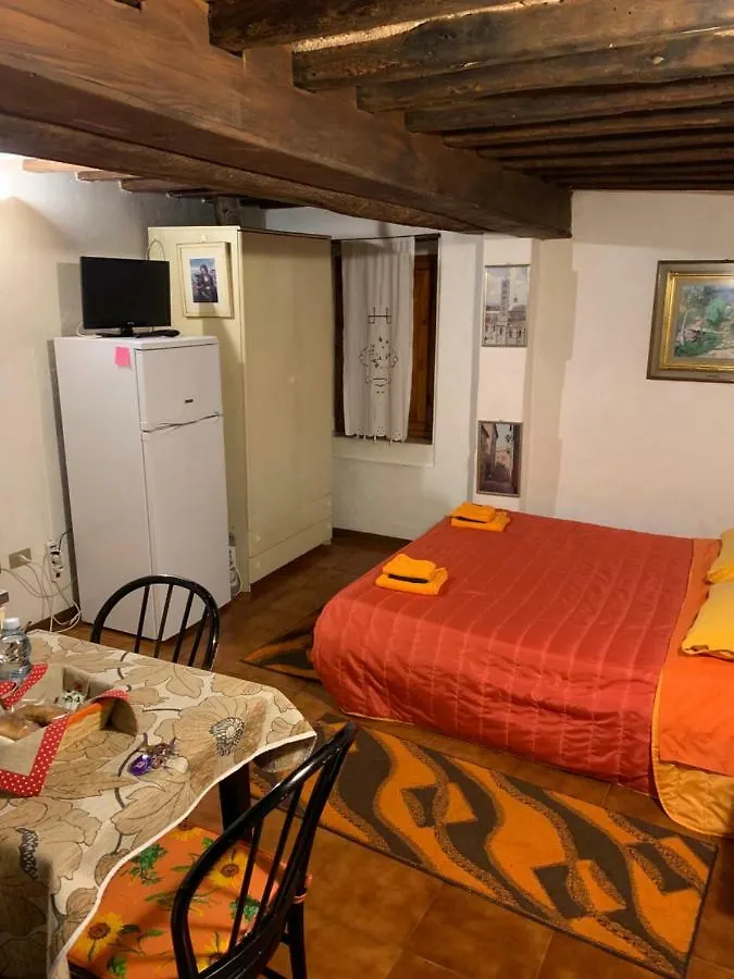 Via Galluri Poggibonsi Apartment